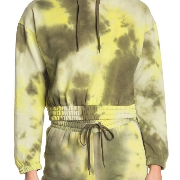 CROPPED Tie Dye Hoodie & Jogger Set
OOKIE AND LALA - Picture 2 of 3